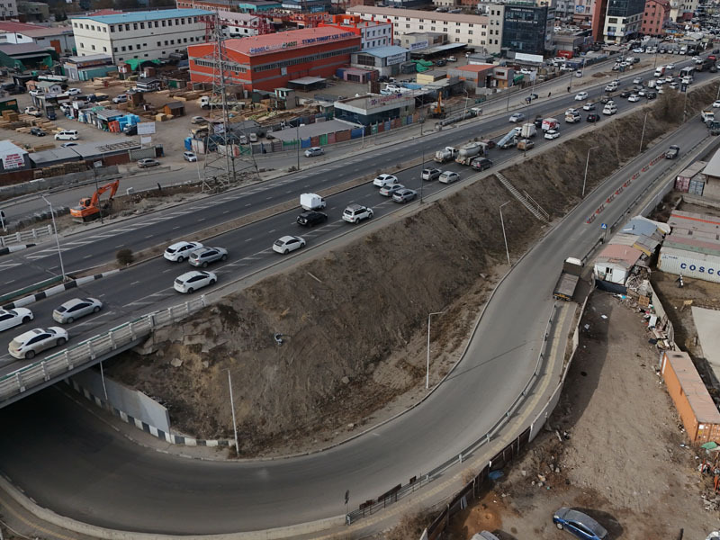 Гурвалжингийн гүүрийн налууг эко хавтангаар хучих ажил 40 гаруй хувьтай байна